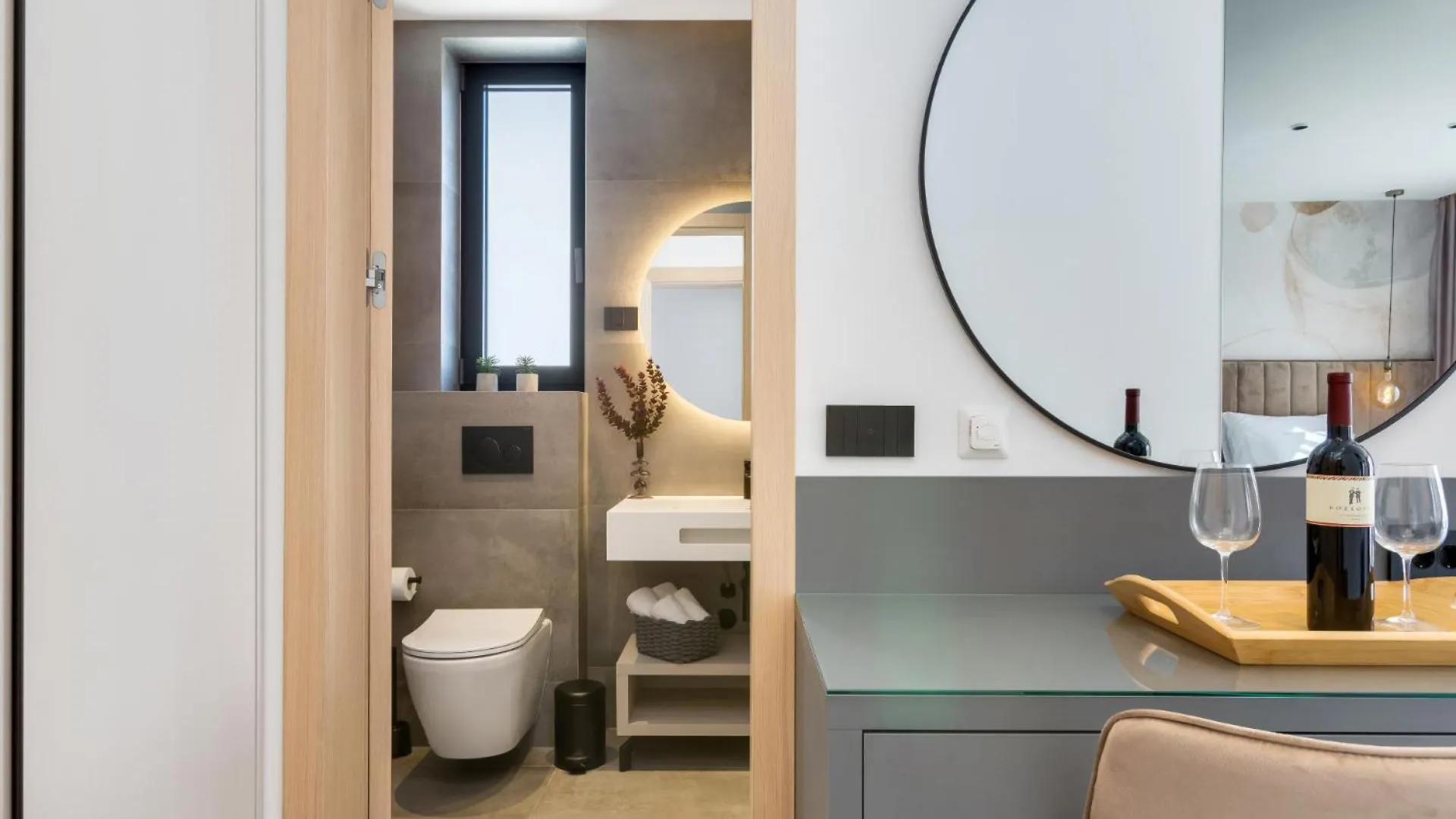 Fly Room - S8 - Mpolo Medulin